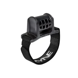I lager Lezyne Hjälmfäste framlampa universal.